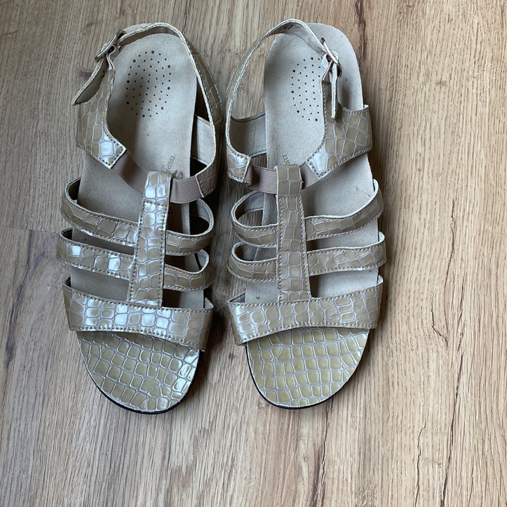 SAS women’s sandals